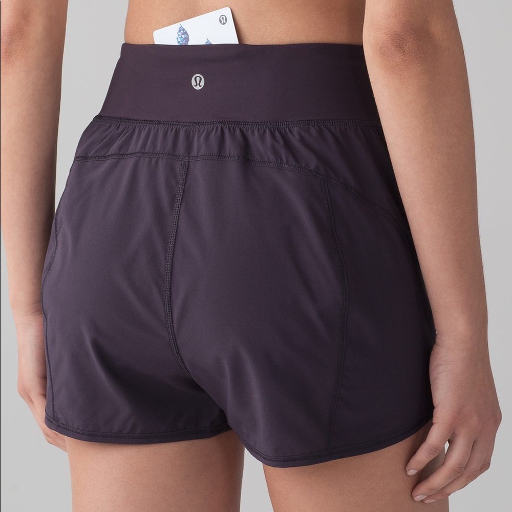 lululemon Lean In Short 2” - Boysenberry
